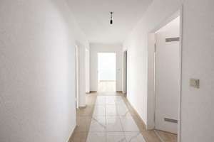 Helle 2-Zimmer-Wohnung mit Balkon