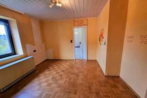 +++ Großzügiges Ein- bis Zweifamilienhaus mit sonnigem Garten, Garage und Nebengebäude in bevorzu... – Pirmasens – Vorschaubild 9