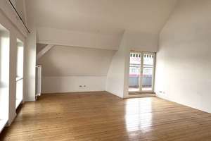Bezugsfreie 3-Zimmer-Dachgeschosswohnung mit Terrasse, Fahrstuhl - über den Dächern Wilmersdorfs! – Paretzer Straße 10, 10713 Wilmersdorf, Berlin – Vorschaubild 3