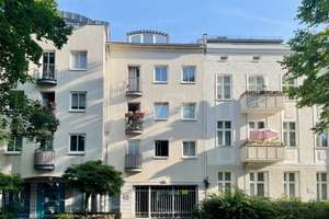Lichtdurchflutetes Einzimmerappartement mit Dachterrasse und Stellplatz in Niederschönhausen