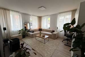 Zentrale 2-Zimmer-Wohnung direkt am Marktplatz / Krönchen - ab sofort