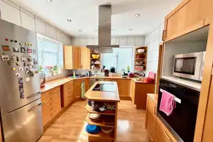 Großes und gepflegtes Wohnhaus in zentraler Ortslage! – Koblenz – Vorschaubild 5