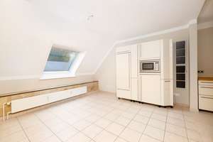 Maisonette-Wohnung mit ca. 170 m², Balkon und zwei Tiefgaragenstellplätzen in Hamburg-Meiendorf – Die vollständige Adresse der Immobilie erhältst du vom Anbieter., 22145 Rahlstedt, Hamburg – Vorschaubild 6