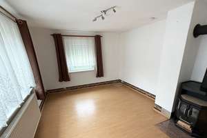 Zweifamilienhaus in ruhiger Lage von Pleidelsheim – Die vollständige Adresse der Immobilie erhältst du vom Anbieter., 74385 Pleidelsheim – Vorschaubild 6