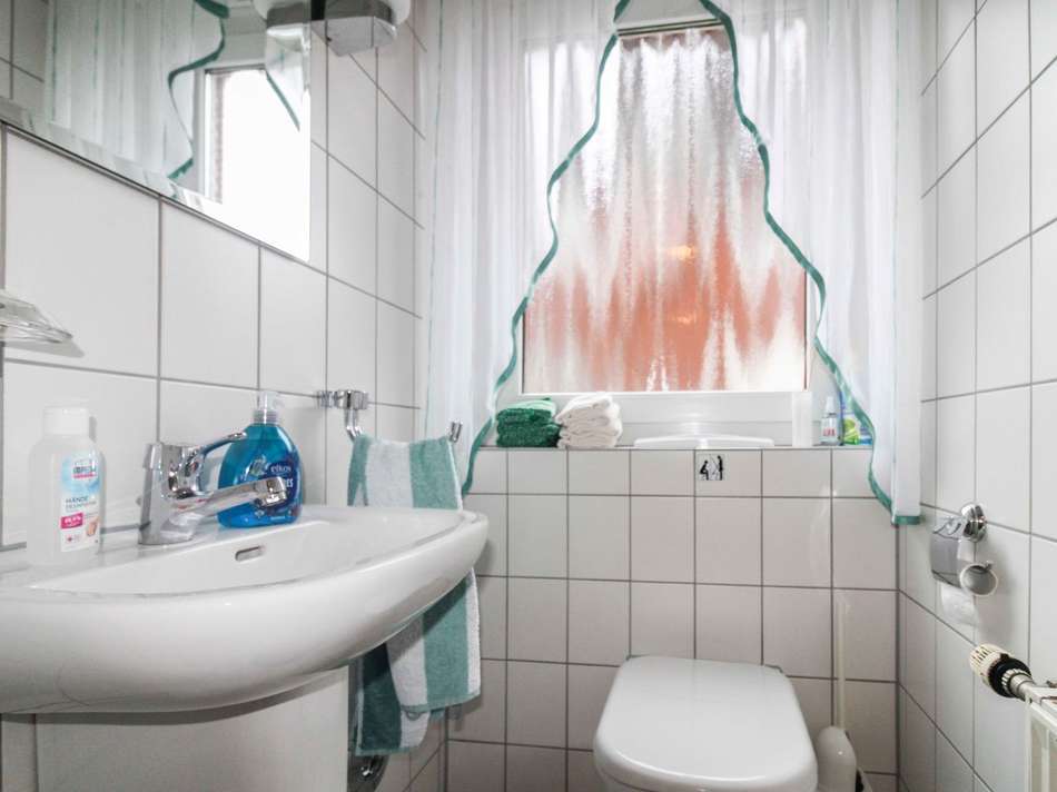 Gäste-WC EG