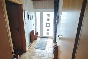 Familienzuhause mit Herz – Einfamilienhaus in Top-Lage mit schönem Garten & großer Garage – Die vollständige Adresse der Immobilie erhältst du vom Anbieter., 41066 Bettrath-Hoven, Mönchengladbach – Vorschaubild 2
