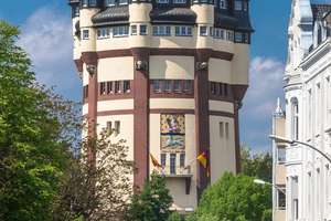 Herzstück am Wasserturm, Kernsanierte Altbauwohnung mit innen LOGGIA  – Viersener Straße 123, 41063 Am Wasserturm, Mönchengladbach – Vorschaubild 1