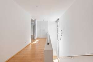 Barrierefreie, gepflegte Penthouse-Wohnung in traumhafter Aussichtslage – Die vollständige Adresse der Immobilie erhältst du vom Anbieter., 70597 Sonnenberg, Stuttgart – Vorschaubild 2