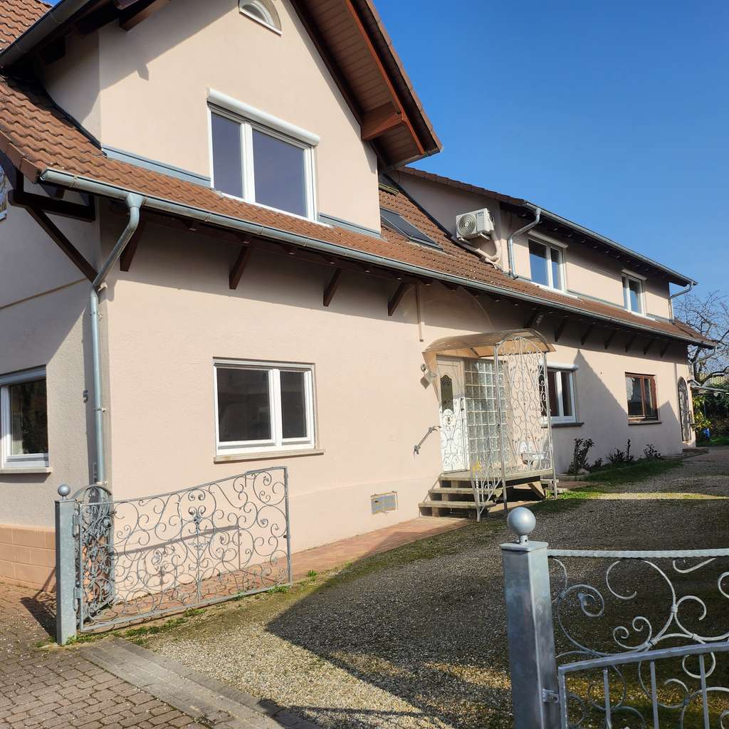 Immobilie in Lichtenau - Zweifamilienhaus mit vielseitigen Nutzungsmöglichkeiten...... - Bild 1