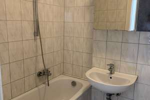 Frisch renovierte 3-Zimmer--Wohnung mit Balkon in Wuppertal Barmen – Hünefeld 103, 42285 Barmen, Wuppertal – Vorschaubild 2
