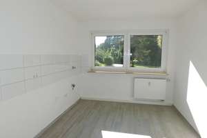 Bezugsfertige 3-Zimmer-Erdgeschosswohnung mit Balkon – Dellmannsweg 45B, 45277 Überruhr-Holthausen, Essen – Vorschaubild 4