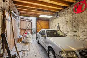 Großzügiges Zweifamilienhaus mit Nebengebäude, großer Scheune und Parkplätzen – Frankfurt am Main – Vorschaubild 10