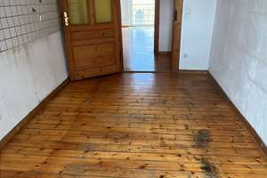 Altbauwohnung mit Dielenböden und großem Balkon in herrschaftlichem Altbau! – Die vollständige Adresse der Immobilie erhältst du vom Anbieter., 68159 Innenstadt/Jungbusch, Mannheim – Vorschaubild 9