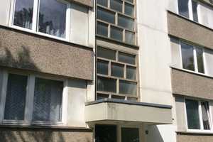 Umzug gefällig? Praktische 3-Zi.-Wohnung (WBS erforderlich!) – Im Mönchsfeld 12, 50769 Köln – Vorschaubild 2