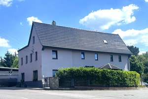 Exklusives Anwesen in Gerstenberg: Historischer Charme trifft Luxus mit Pool, Sauna, Kamin, Garten