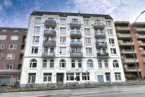 Stilvolle 3-Zimmer Altbauwohnung