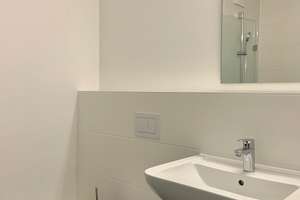 Möbliertes Apartment mit Balkon; NUR für Studenten und Auszubildende! – Floriansmühlstr. 20, 80939 Obere Isarau, München – Vorschaubild 13