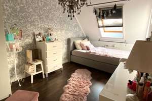 zentral gelegene 2-Zimmer-DG-Wohnung in Mainz-Kastel | frei ab 01.07. | provisionsfrei von privat – Admiral-Scheer-Str. 11, 55252 Mainz-Kastel, Wiesbaden – Vorschaubild 5