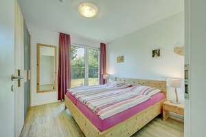 Lichtdurchflutetes Zuhause mit Terrasse und Rundum-Grünblick – Die vollständige Adresse der Immobilie erhältst du vom Anbieter., 40472 Rath, Düsseldorf – Vorschaubild 11
