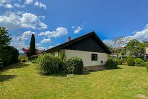 Viel Raum und Potenzial: Freistehendes Einfamilienhaus mit ausbaubarem Dachboden und großem Garten – Calw (Kreis) – Vorschaubild 22