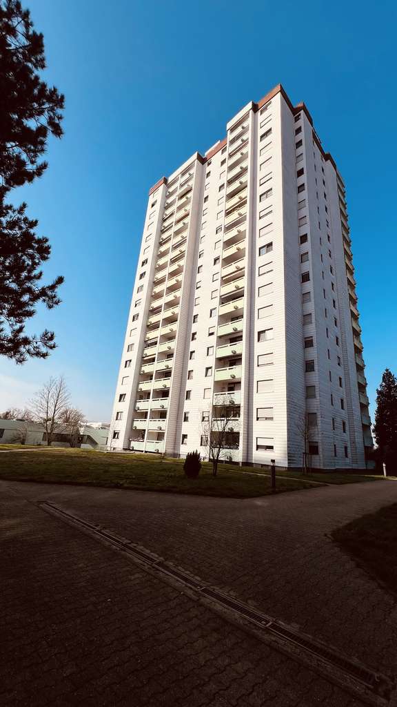 Immobilie in Heddesheim - 4 Zimmer Skyline-Feeling über den Dächern von Heddesheim - Bild 1