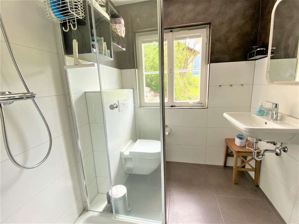 Immobilie in Seebach - Attraktives Doppelhaus in bevorzugter, unverbaubarer Panoramawohnlage mit zusätzlicher Bebauun - Bild 2