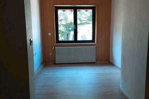 Viel Platz in Kostheim: Mehrfamilienhaus mit 9 Zimmern – Die vollständige Adresse der Immobilie erhältst du vom Anbieter., 55246 Mainz-Kostheim, Wiesbaden – Vorschaubild 7