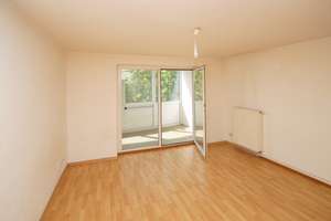 Provisionsfrei! 2-Zi.-Wohnung mit Wintergarten im Herzen von Erfurt! fast 5% Rendite möglich – 99085 Krämpfervorstadt, Erfurt – Vorschaubild 2
