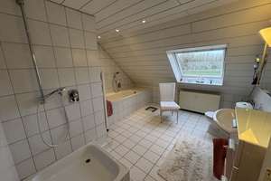 RESERVIERT! Gepflegte Maisonette-Wohnung in Bielefeld-Brake - nahe Schildesche! – Die vollständige Adresse der Immobilie erhältst du vom Anbieter., 33729 Heepen, Bielefeld – Vorschaubild 10