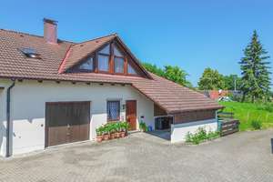 Großzügiges Wohnhaus mit drei Einheiten, Wintergarten und unverbaubarer Ortsrandlage – Die vollständige Adresse der Immobilie erhältst du vom Anbieter., 88339 Bad Waldsee – Vorschaubild 6