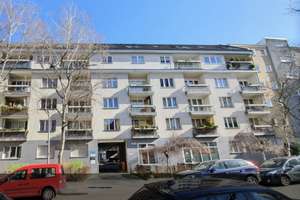 Möblierte 2-Zimmer-Wohnung mit Balkon | All-inclusive | Charlottenburg – Zillestraße 7, 10585 Charlottenburg, Berlin – Vorschaubild 12