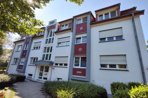helle 3 Zimmer/Küche/Bad/Balkon  Dachgeschosswohnung an einer Spielstraße – Oppelner Straße 48, 49086 Darum/Gretesch/Lüstringen, Osnabrück – Vorschaubild 1