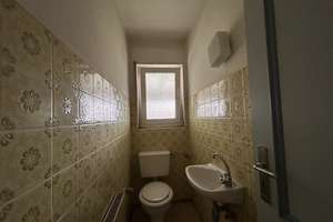 Wohnen auf einer Ebene! Wohnhaus mit Einliegerwohnung in ruhiger Sackgassenlage von Nisterau. – Die vollständige Adresse der Immobilie erhältst du vom Anbieter., 56472 Nisterau – Vorschaubild 13
