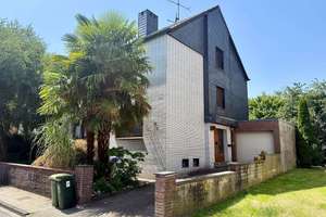 Vielseitiges Zweifamilienhaus mit Garten, Balkon und ausgebautem Dachgeschoss in OB-Dümpten – Die vollständige Adresse der Immobilie erhältst du vom Anbieter., 46045 Dümpten, Oberhausen – Vorschaubild 2