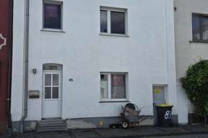 Grundsolides Einfamilienhaus, in zentraler Lage von Kreuzau zu verkaufen – Hauptstraße 83, 52372 Kreuzau – Vorschaubild 2