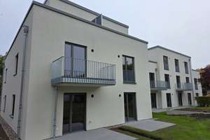 Stellingen: 3-Zi.-Neubau-Wohnung in ruhiger Seitenstraße