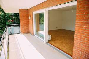 Helle, vollständig renovierte 3-Zimmer-Erdgeschosswohnung mit Balkon, Garage und Kellerraum. – Weinheimstr 57, 53229 Holtorf, Bonn – Vorschaubild 9