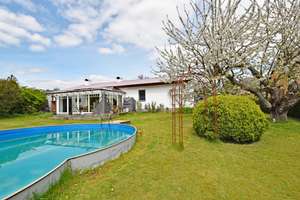 Alles auf einer Ebene: Bungalow mit ca. 130 m² Wohnfläche auf großem Südgrundstück – Die vollständige Adresse der Immobilie erhältst du vom Anbieter., 21465 Reinbek – Vorschaubild 1
