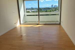 1-Zimmer Apartment mit Balkon, Dachterrasse, Pool, Sauna und TG in München Bogenhausen