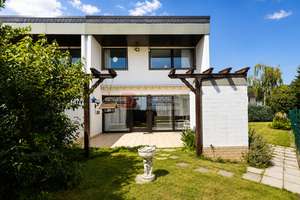 Top!! Attraktives Reihenendhaus mit großem Grundstück und Garage – 60437 Nieder-Eschbach, Frankfurt am Main – Vorschaubild 3