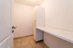Rarität! Mit Aufzug! Großzügige Maisonette-Wohnung mit Dachterrasse in der Rostocker Altstadt – Die vollständige Adresse der Immobilie erhältst du vom Anbieter., 18055 Stadtmitte, Rostock – Vorschaubild 30
