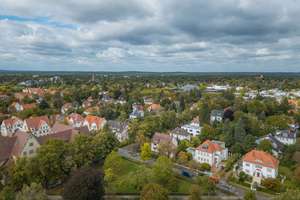 Großzügige Dachgeschosswohnung mit Ausbaureserve in attraktiver Dahlemlage - Provisionsfrei – Die vollständige Adresse der Immobilie erhältst du vom Anbieter., 14195 Dahlem, Berlin – Vorschaubild 3