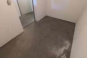 Stilvoll modernisiert: 1,5-Zimmer-Wohnung mit gehobener Ausstattung, Balkon & Fussbodenheizung – Grünauer Straße 56, 12524 Altglienicke, Berlin – Vorschaubild 12