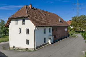 Viel Platz für Ideen: Bauernhaus mit Scheune & Schuppen an der Panoramastraße – Die vollständige Adresse der Immobilie erhältst du vom Anbieter., 79780 Stühlingen – Vorschaubild 1