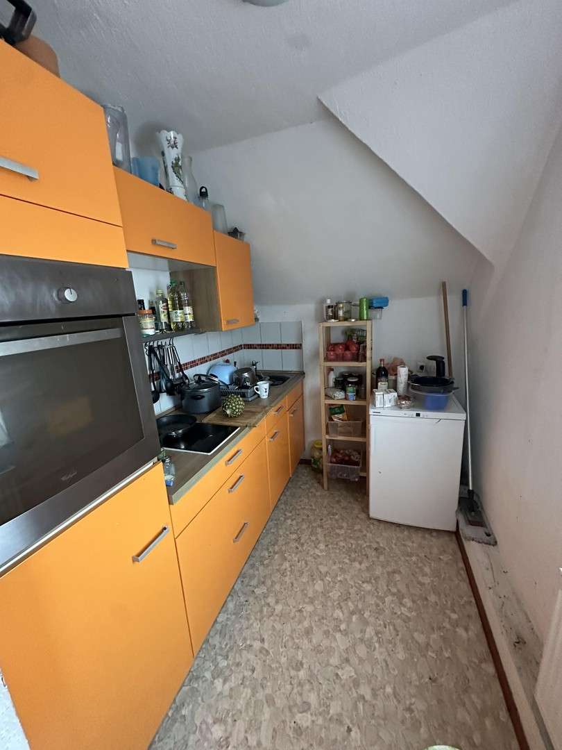 Kapitalanleger aufgepasst - Renovierungsbedürftige 3 Zimmerwohnung mit Potential, Traunstein Kreis – Bild 3