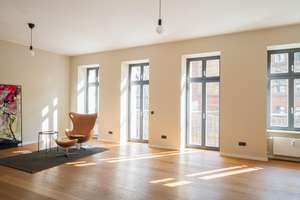 1a Mikrolage Kreuzberg: Graefestraße 80, top 4,5-Zi-Wohnung zum Soforteinzug! – Graefestrasse 80, 10967 Kreuzberg, Berlin – Vorschaubild 3