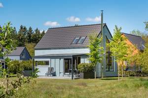 Klar & Modern - Ihr Architektenhaus nahe des Wardersees