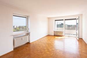 „Wohnen über den Dächern von München-Fürstenried“ – Helle 1-Zimmer-Wohnung mit Balkon und Fernblick – Allgäuer Straße 102, 81475 Fürstenried-West, München – Vorschaubild 2