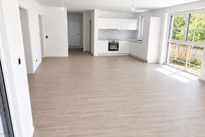 NEUBAU-ERSTBEZUG v. privat -  3,5 Zimmerwohnung mit überdachtem Balkon