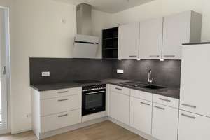 Stadtvilla: Helle 2-Zimmer-Wohnung mit komfortabler Einbauküche und Tiefgaragenplatz – Neuhofstraße 36, 41061 Eicken, Mönchengladbach – Vorschaubild 12